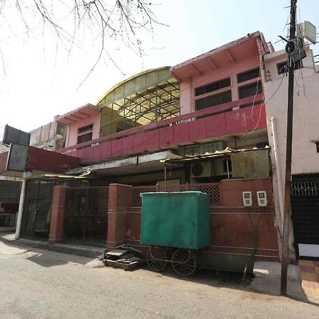 Oyo 63903 Hotel Shree Ram Villa Dwārka Exteriör bild